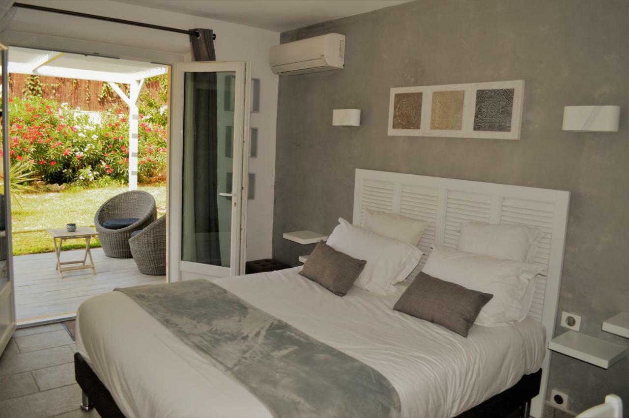 Villa La Terre Des Lauriers 발로리스 외부 사진